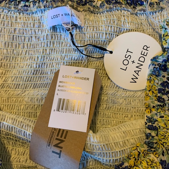 Lost + Wander Blossom and Bloom Mini Dress NWT Size L - Picture 6 of 8